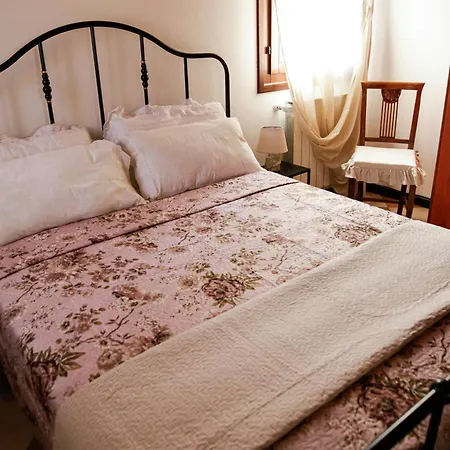Floreal House - Classic Style *