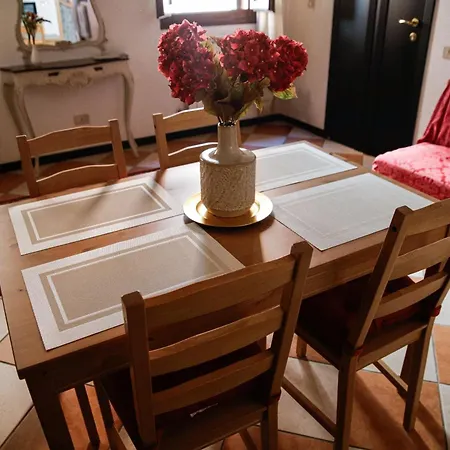 Apartment Floreal House - Classic Style Rovigo