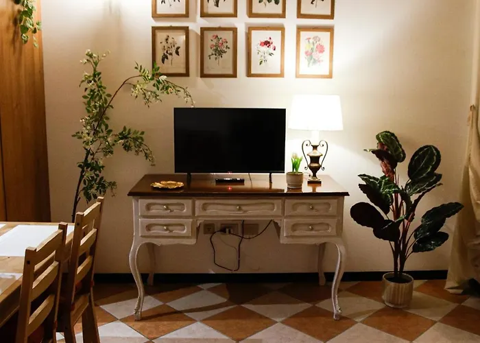 Floreal House - Classic Style Lejlighed Rovigo