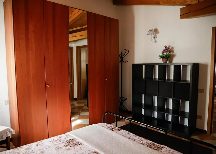 Floreal House - Classic Style *