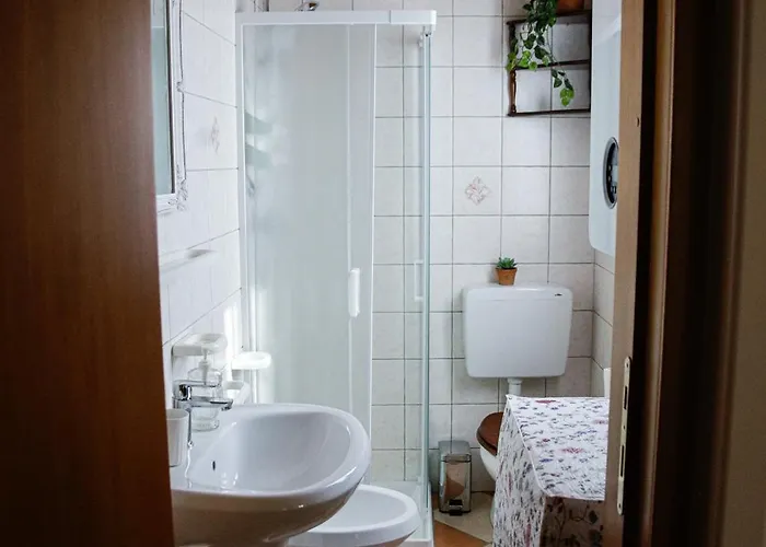 Floreal House - Classic Style Apartment *
