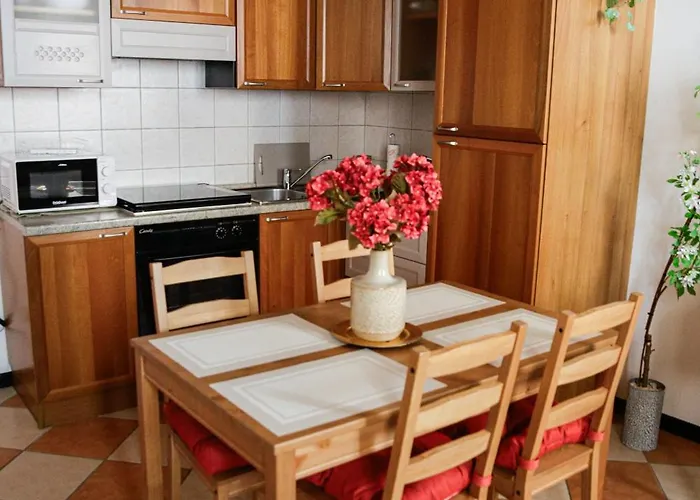 Floreal House - Classic Style
