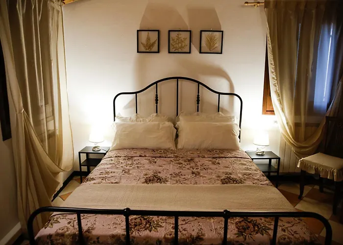 Floreal House - Classic Style